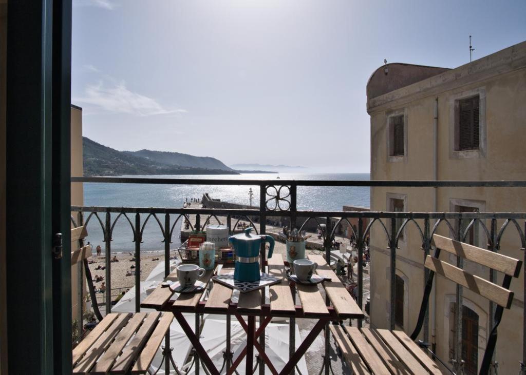 Ferienwohnung Devalu Casa Del Mare Cefalù Exterior foto